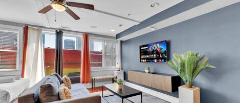 TV, studio