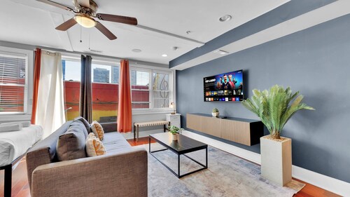 Cozy Studio | Old City | 2Bed |Independence Hall
