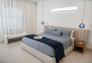 4 Schlafzimmer, Schreibtisch, Bügeleisen/Bügelbrett, WLAN