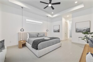 4 bedrooms, desk, iron/ironing board, WiFi