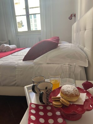 2 Schlafzimmer, Schreibtisch, Bügeleisen/Bügelbrett, kostenloses WLAN