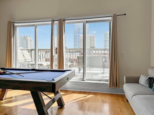 Televisor i oficines 