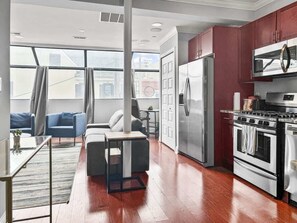 Fridge, microwave, oven, stovetop