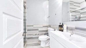 Bathroom - Luxury 1BD | 1 Bed | Queens Village (Philadelphia)