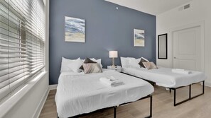 2 quartos, ferros/tábuas de passar roupa, Wi-Fi, roupa de cama