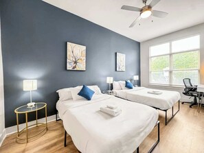 3 bedrooms, desk, iron/ironing board, WiFi