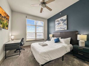2 habitaciones, tabla de planchar con plancha, wifi y ropa de cama 