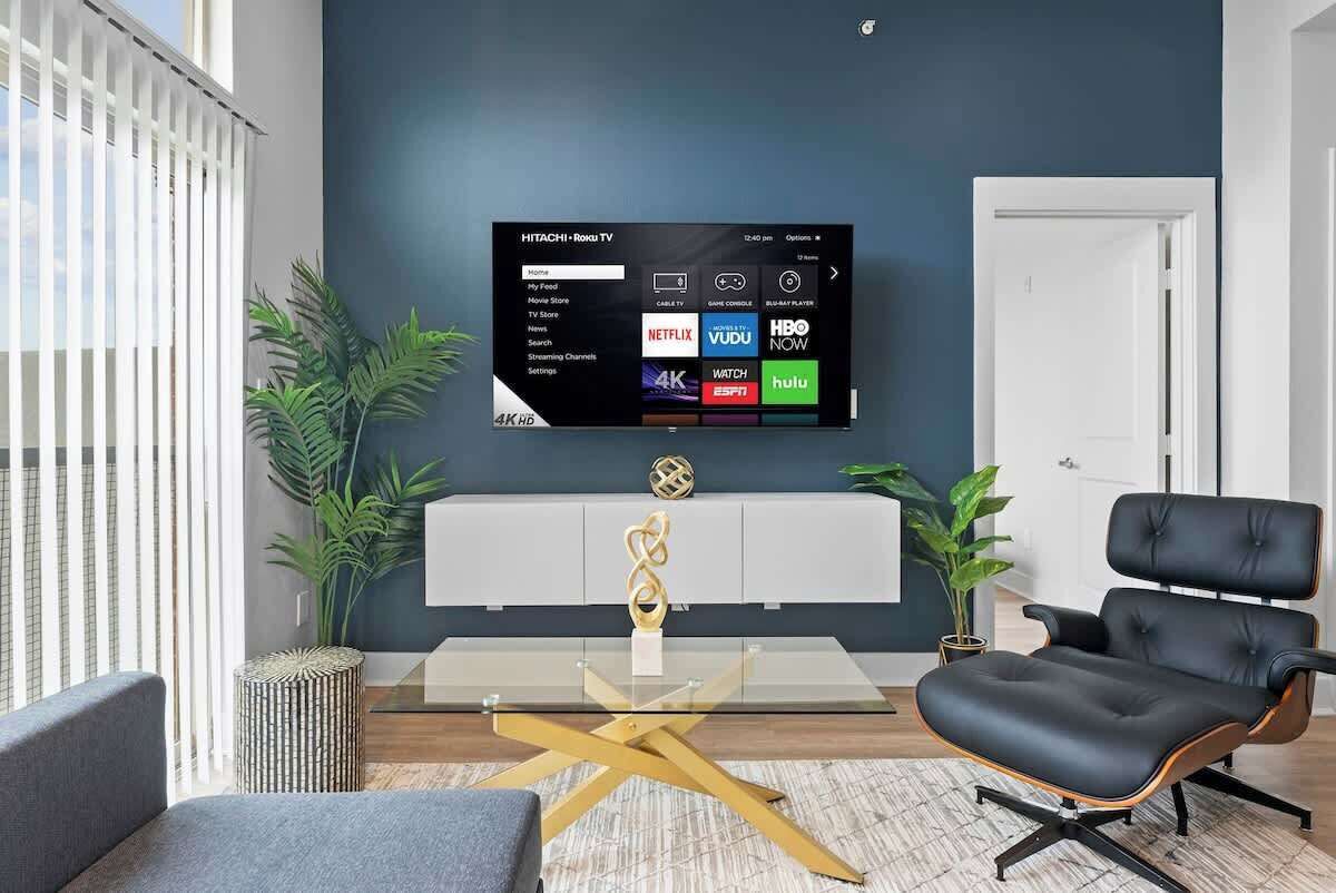 TV, escritórios