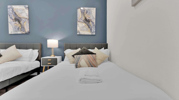 3 bedrooms, iron/ironing board, WiFi, bed sheets