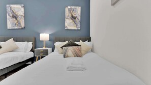 3 bedrooms, iron/ironing board, WiFi, bed sheets