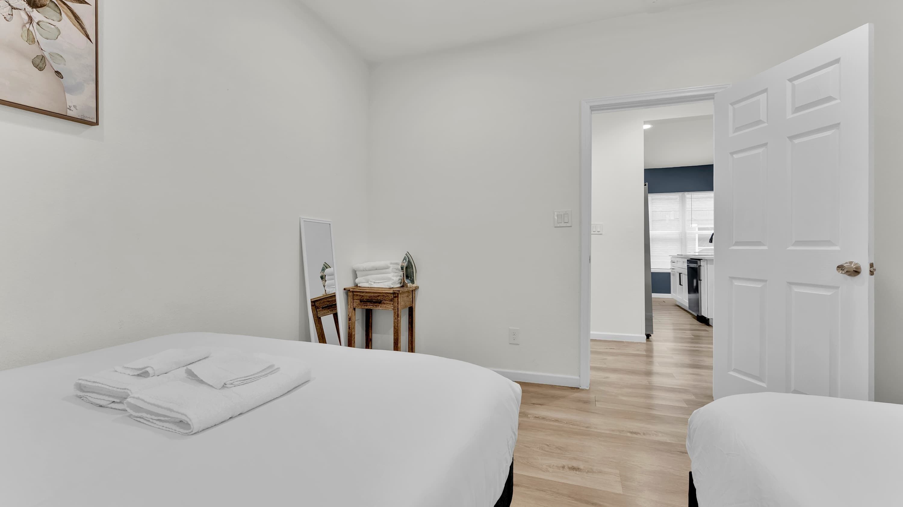 3 bedrooms, iron/ironing board, WiFi, bed sheets