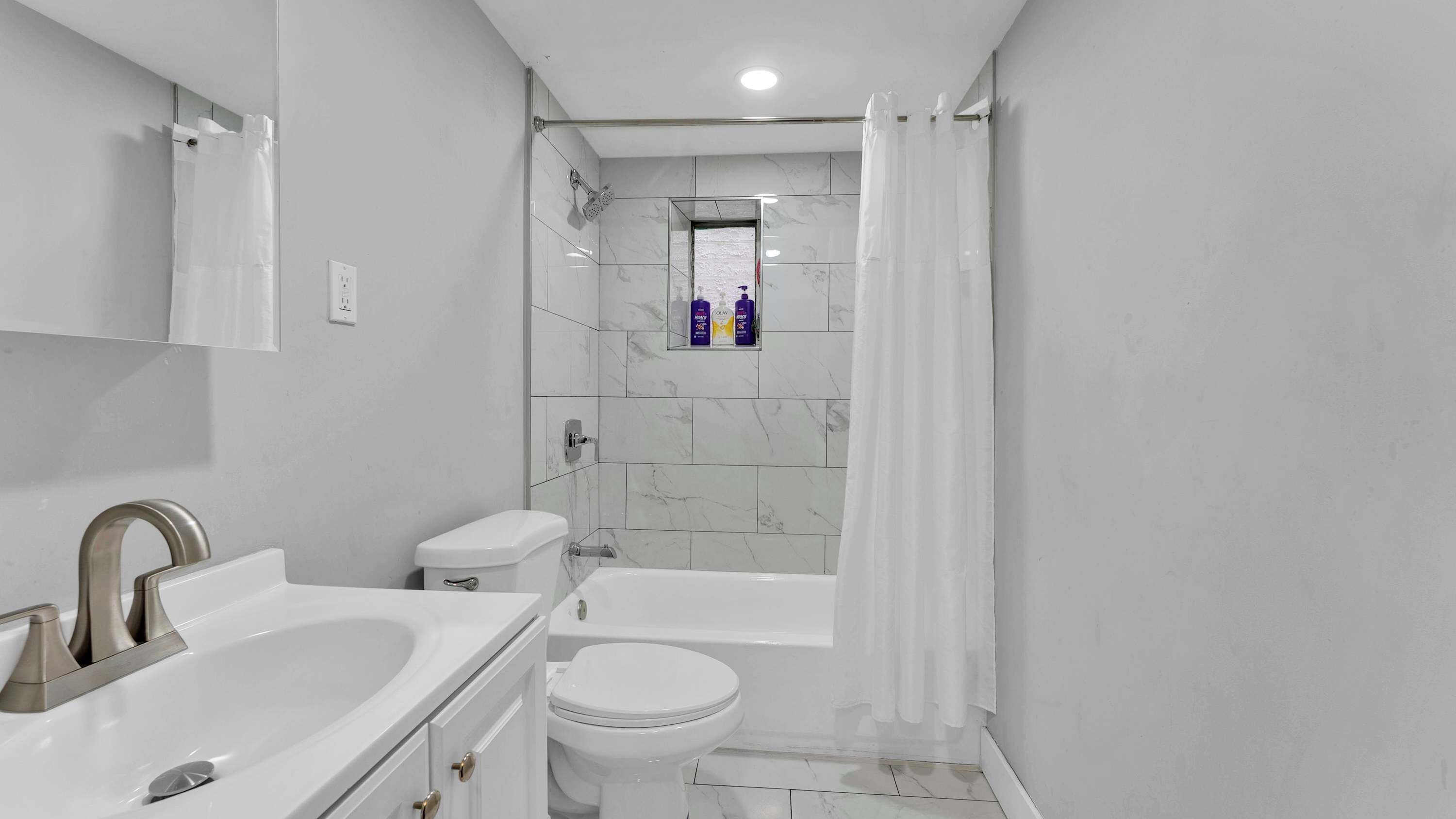 Shower, hair dryer, shampoo