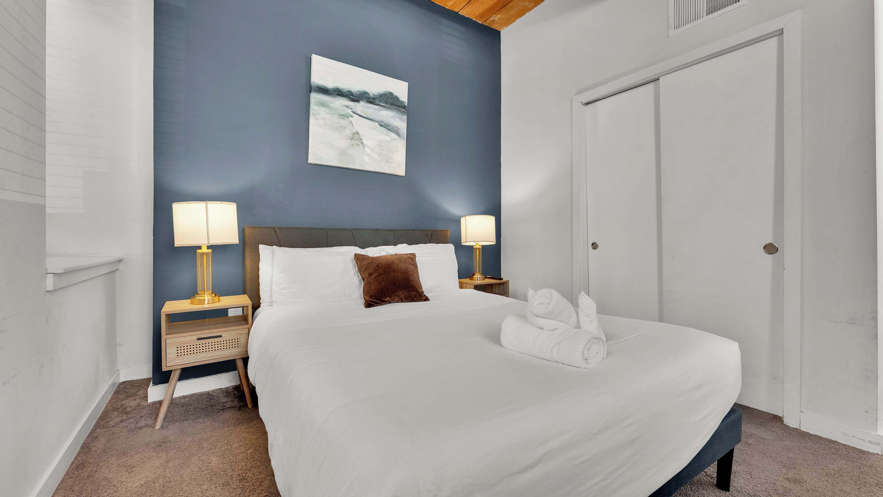 2 bedrooms, WiFi, bed sheets