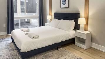 1 bedroom, bed sheets