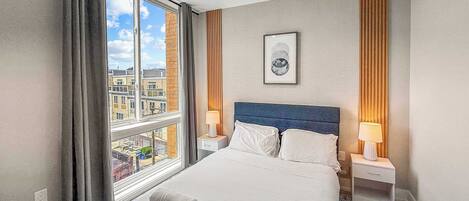 5 bedrooms, WiFi, bed sheets