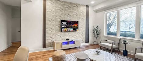 Télévision, espaces bureaux