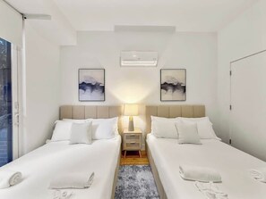 5 bedrooms, WiFi, bed sheets