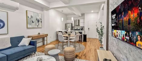 Televisión, oficina