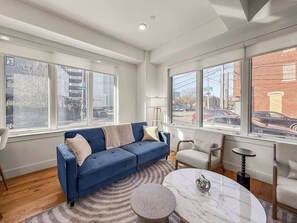 未分类图片，第 2 张，共 30 张，按钮