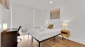 2 bedrooms, WiFi, bed sheets - Stylish 2BD | Sleeps 6 | Northern Liberties (Philadelphia)