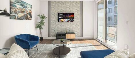 Téléviseur, bureau