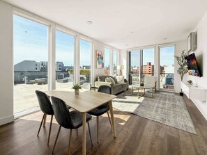 Interior - Stylish 1BD | Sleeps 2 | Northern Liberties (Philadelphia)