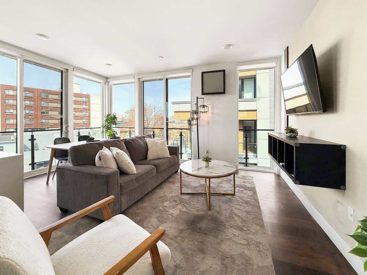 Télévision, espaces bureaux