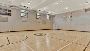 Sports court - Luxury 1BD | Center City | 2 Beds | By JFK plaza (Philadelphia)