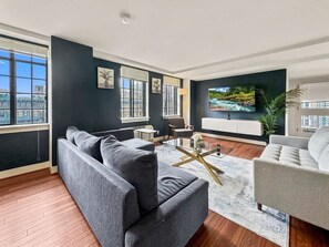 Televisio, työhuone