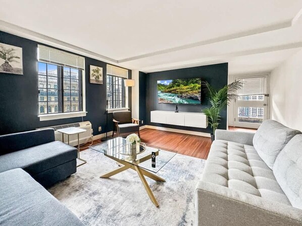 Televisio, työhuone