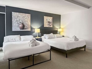 2 bedrooms, WiFi, bed sheets