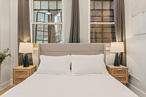 3 habitaciones, tabla de planchar con plancha, wifi y ropa de cama 