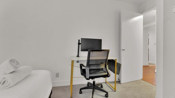 1 bedroom, iron/ironing board, WiFi, bed sheets