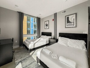 2 bedrooms, bed sheets - Luxury 2BD | 4 Beds | Northern Liberties (Philadelphia)