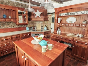 Dishwasher, cookware/dishes/utensils