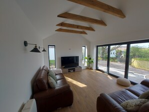 Cottage | Living area