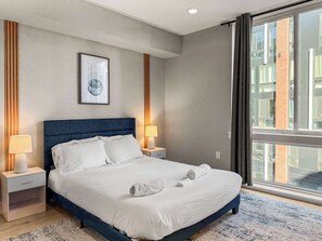 1 dormitori i roba de llit 