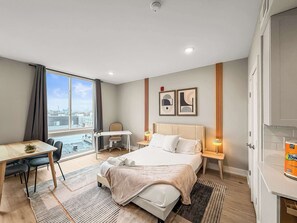 Iron/ironing board, WiFi