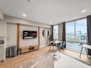 アイロン / アイロン台、WiFi