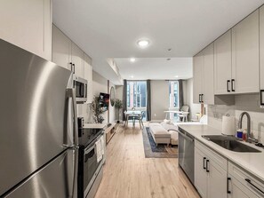 Fridge, microwave, oven, stovetop