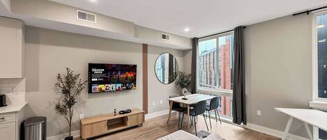 Fer et planche à repasser, Wi-Fi, draps fournis