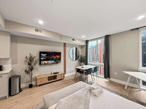 Ferros/tábuas de passar roupa, Wi-Fi, roupa de cama