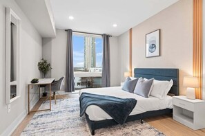 5 chambres, fer et planche à repasser, Wi-Fi, draps fournis