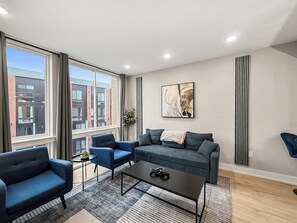 Imagen sin descripción, 4 de 17, botón