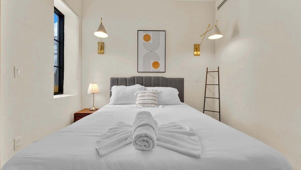 1 bedroom, WiFi, bed sheets