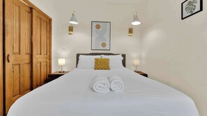 1 bedroom, WiFi, bed sheets