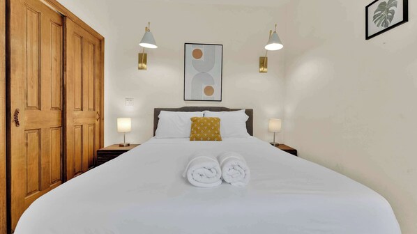 1 bedroom, WiFi, bed sheets