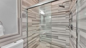 Shower, shampoo