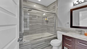 Shower, shampoo