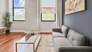 Télévision, espaces bureaux